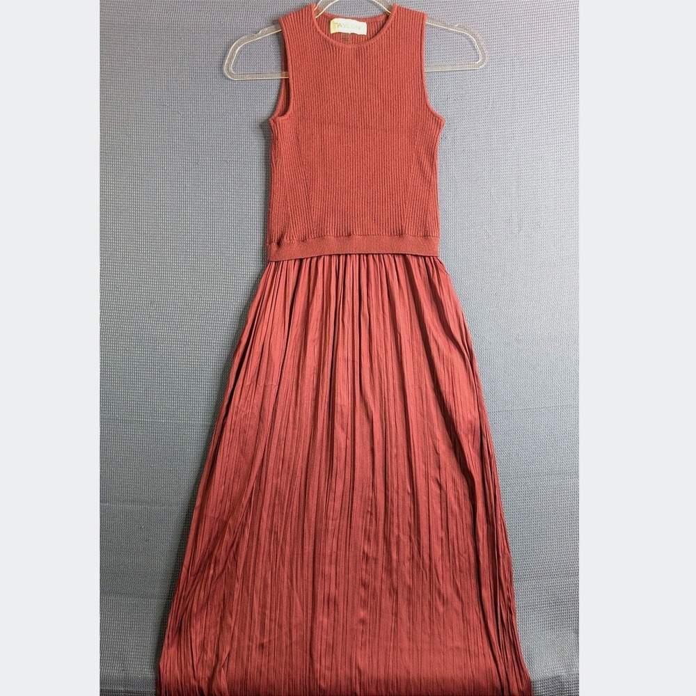 Taylor Maroon Ribbed Knit Mixed Media Pleated Maxi Dress with Pockets XS